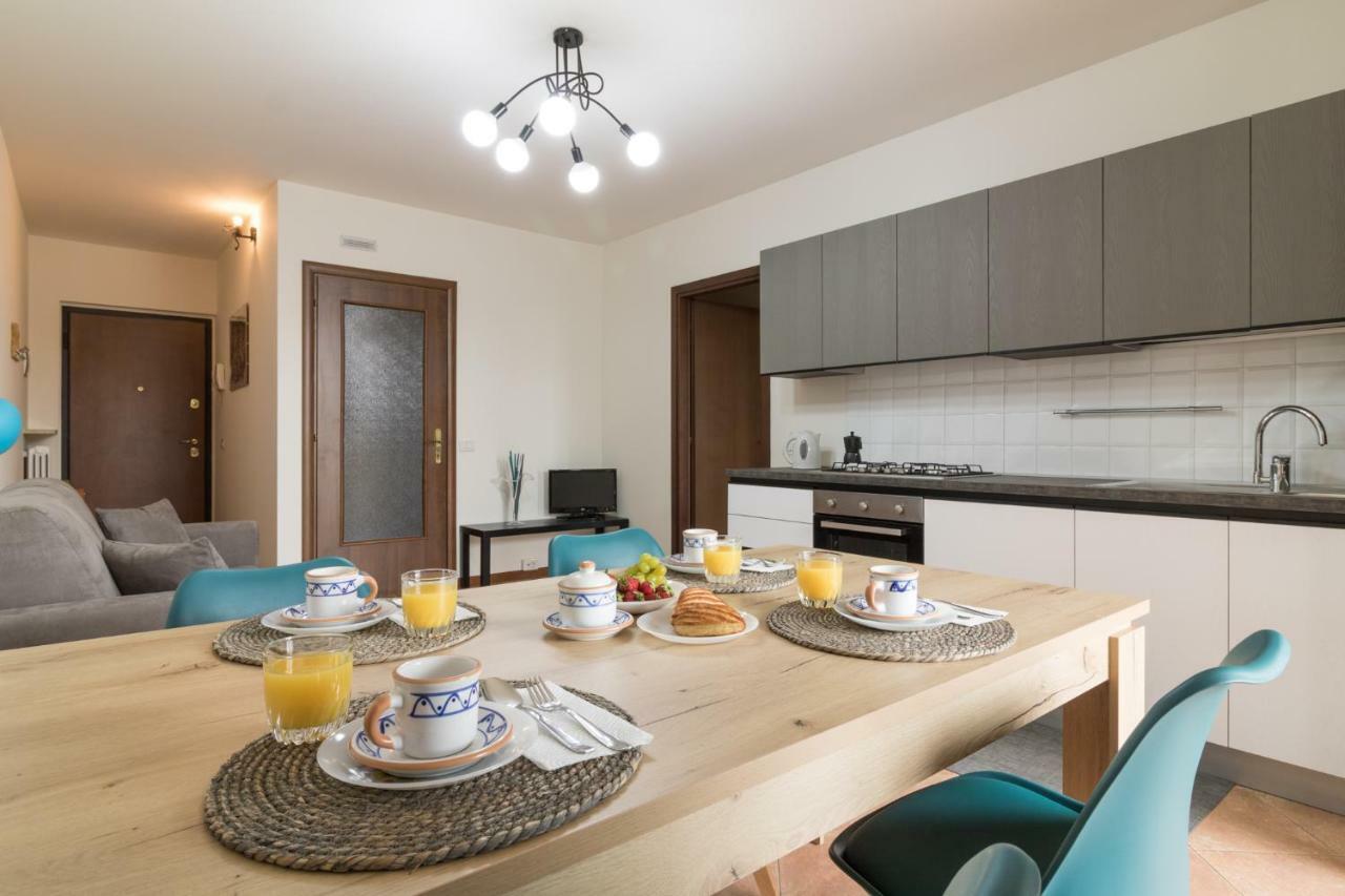 A Casa Di Laura With Pool And Free Bikes Apartman Ronchi  Kültér fotó